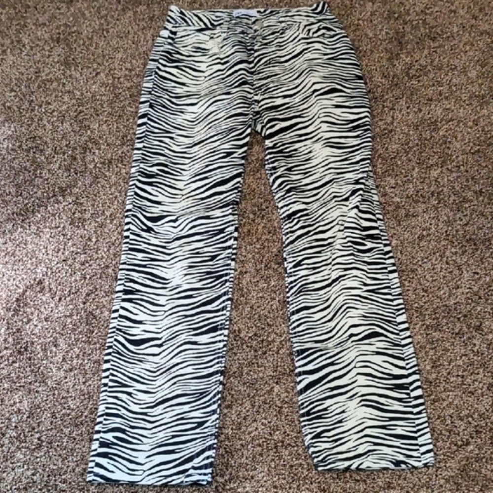 Zara Zebra High Rise Straight Leg Black and White Animal Print Jeans Size 6 Tall